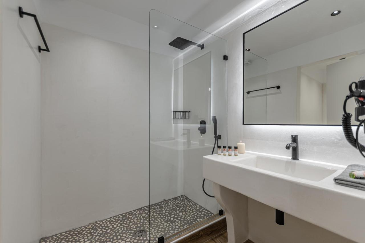 Heavenly Suites & Studios Naxos City ภายนอก รูปภาพ