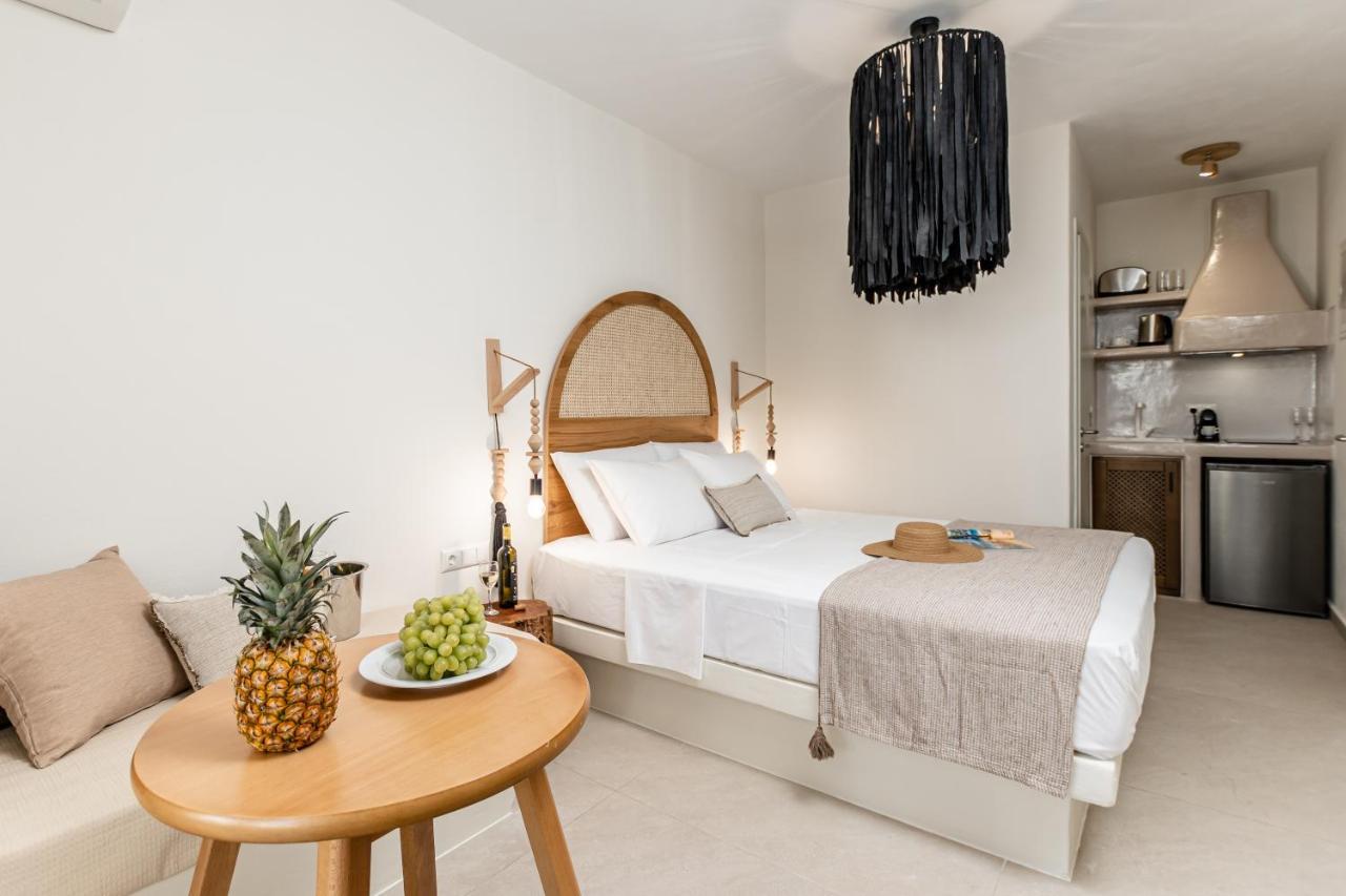 Heavenly Suites & Studios Naxos City ภายนอก รูปภาพ