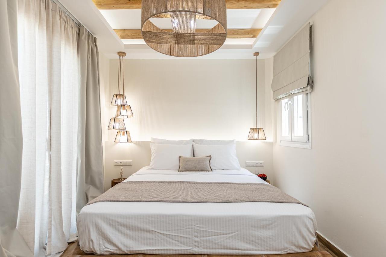 Heavenly Suites & Studios Naxos City ภายนอก รูปภาพ
