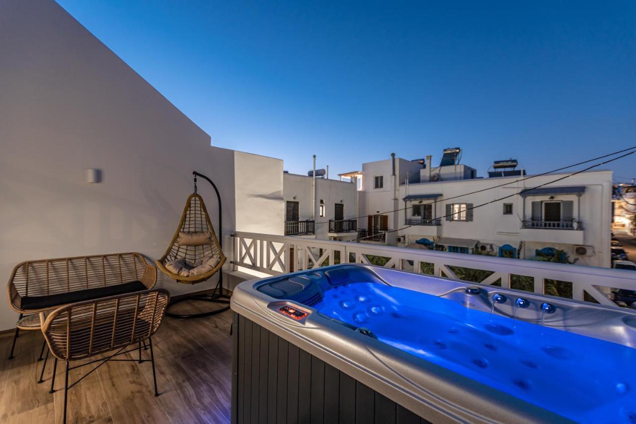 Heavenly Suites & Studios Naxos City ภายนอก รูปภาพ