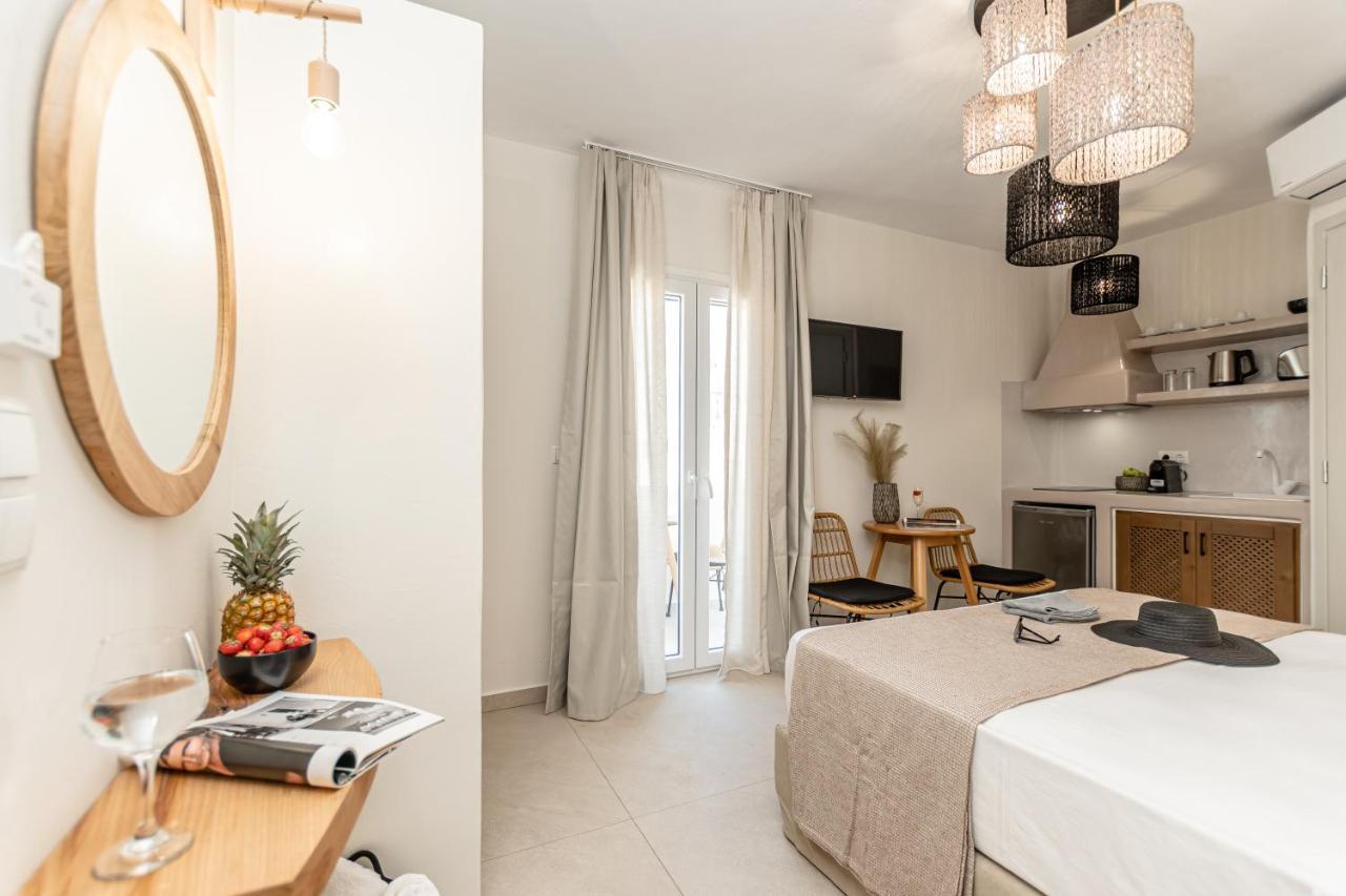 Heavenly Suites & Studios Naxos City ภายนอก รูปภาพ