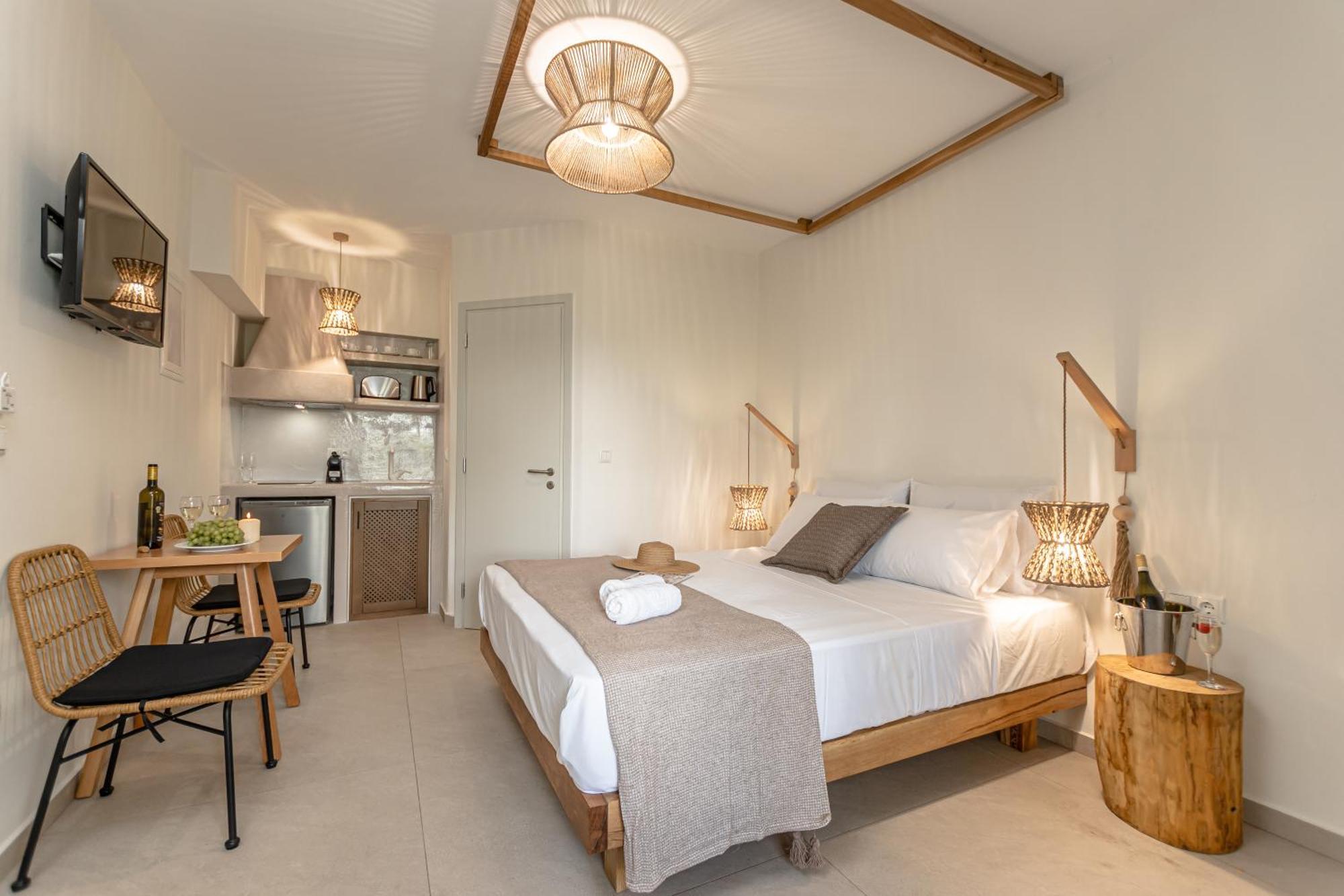 Heavenly Suites & Studios Naxos City ภายนอก รูปภาพ
