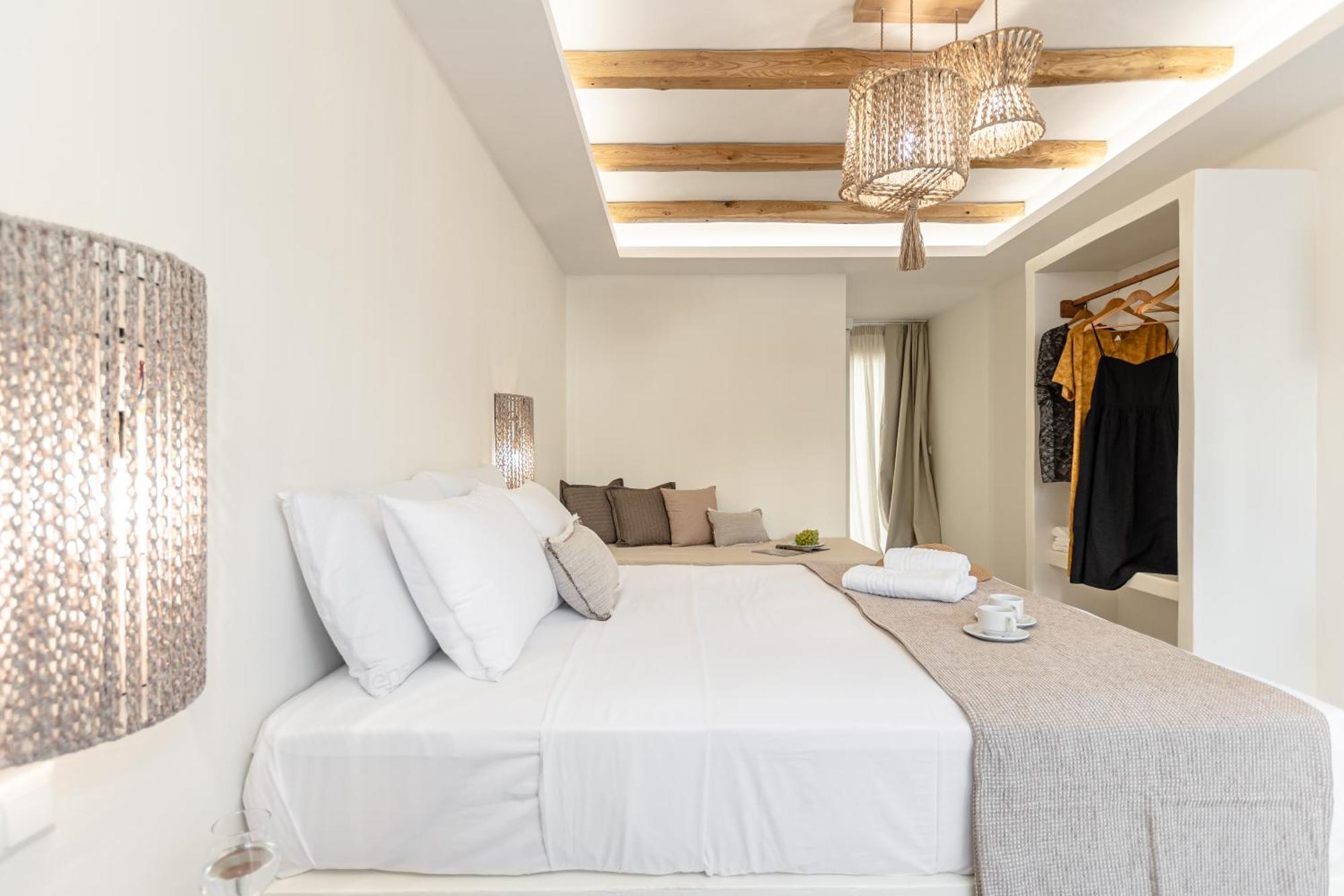 Heavenly Suites & Studios Naxos City ภายนอก รูปภาพ