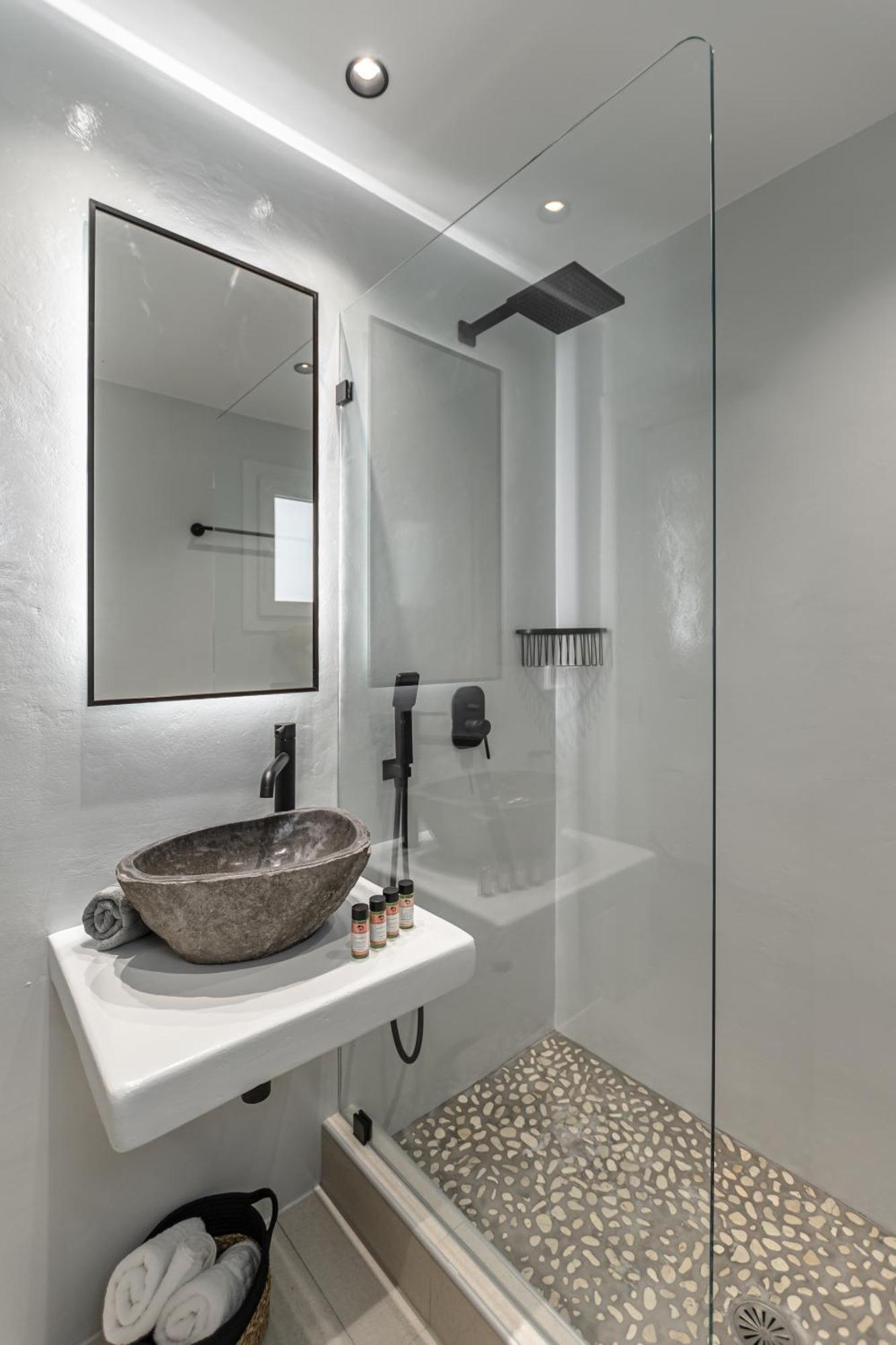 Heavenly Suites & Studios Naxos City ภายนอก รูปภาพ